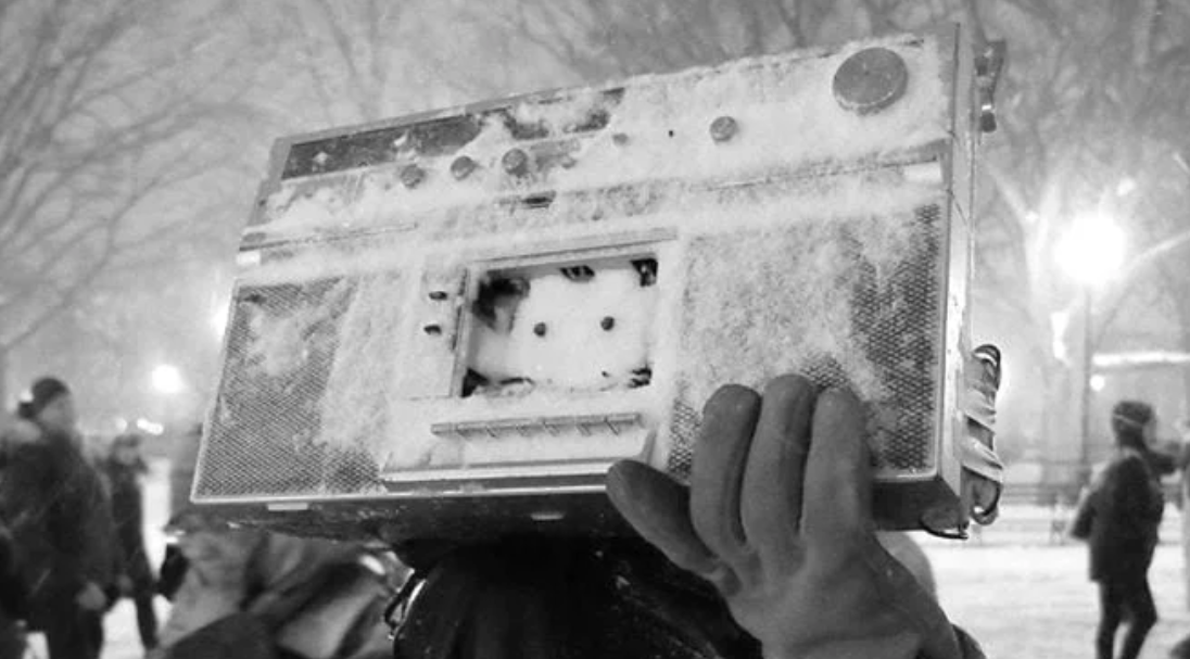 Screenshot+2024-12-09+at+3.41.32+PM-zoom Boombox with snow